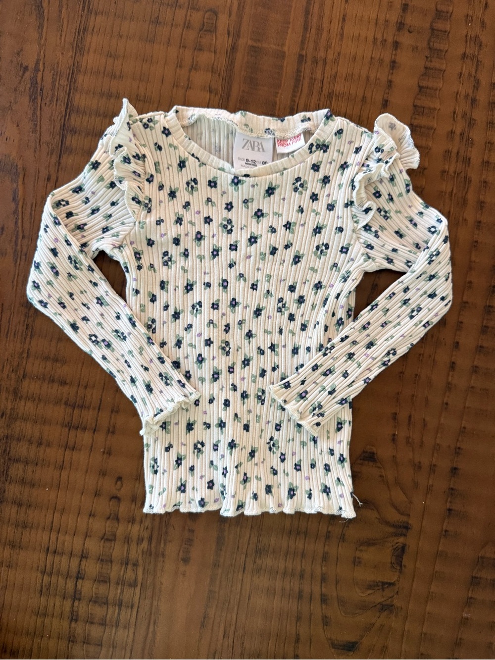 Zara Kids Cream Long-Sleeve Ribbed Top with Blue Floral Print